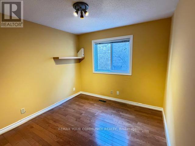 19 Roosevelt Drive, Richmond Hill, Ontario  L4C 6V1 - Photo 20 - N12862804