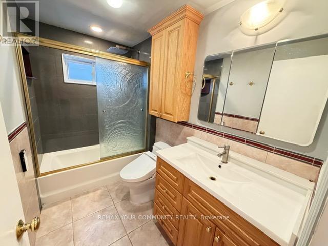 19 Roosevelt Drive, Richmond Hill, Ontario  L4C 6V1 - Photo 22 - N12862804