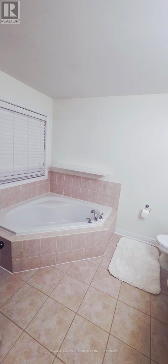 311 Andrews Trail N, Milton, Ontario  L9T 6S5 - Photo 4 - W12862322