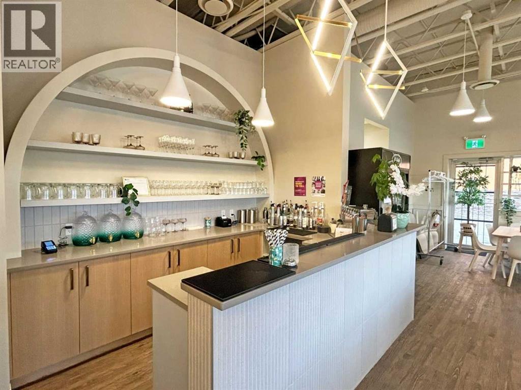 460 Erin Woods Drive Se, Calgary, Alberta  T2G 3A5 - Photo 6 - A2290719