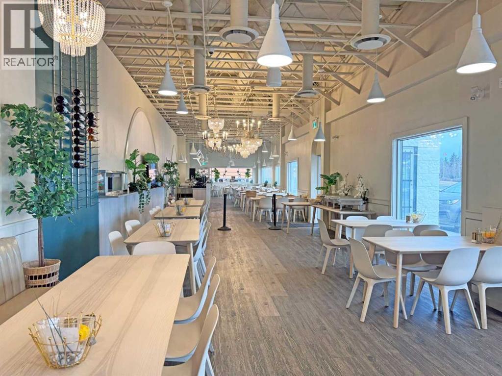 460 Erin Woods Drive Se, Calgary, Alberta  T2G 3A5 - Photo 4 - A2290719