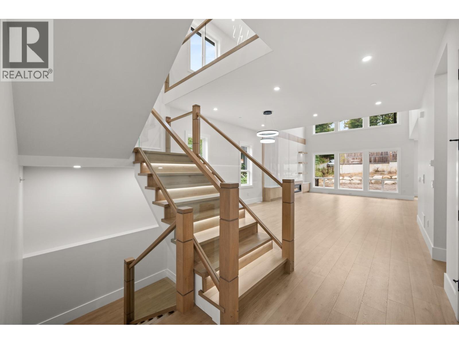 23685 131a Avenue, Maple Ridge, British Columbia  V4R 0J1 - Photo 3 - R3097590