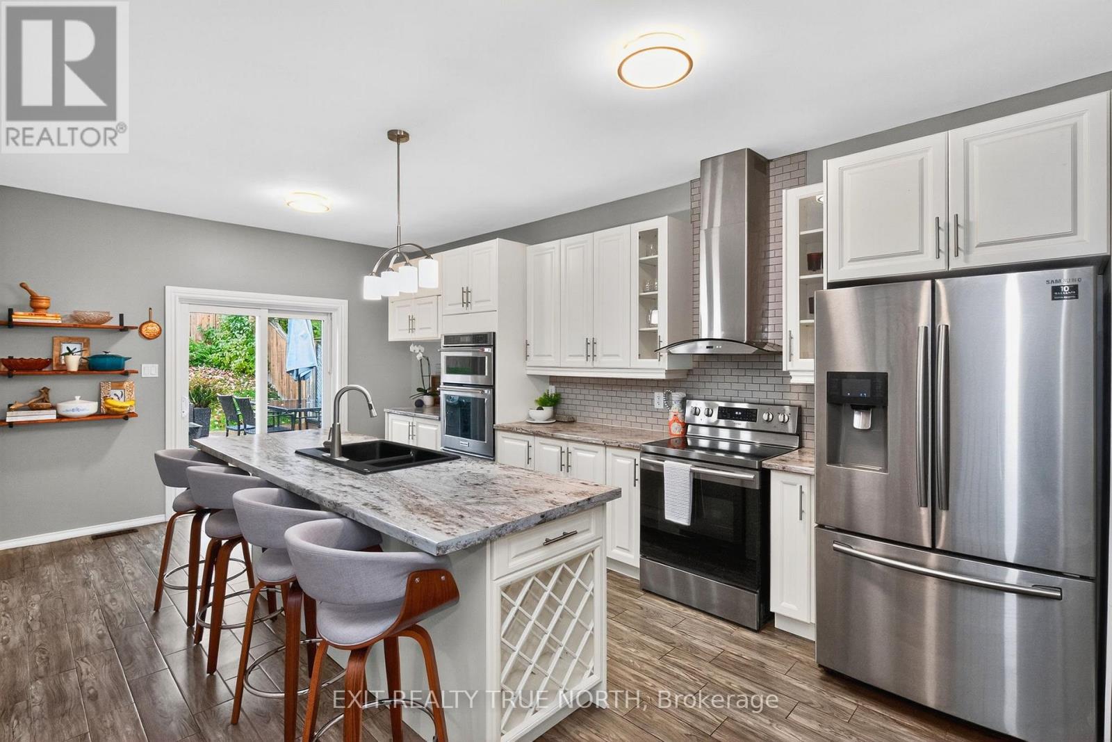 59 Edwards Drive, Barrie (Bayshore), Ontario  L4N 9K8 - Photo 12 - S12863526