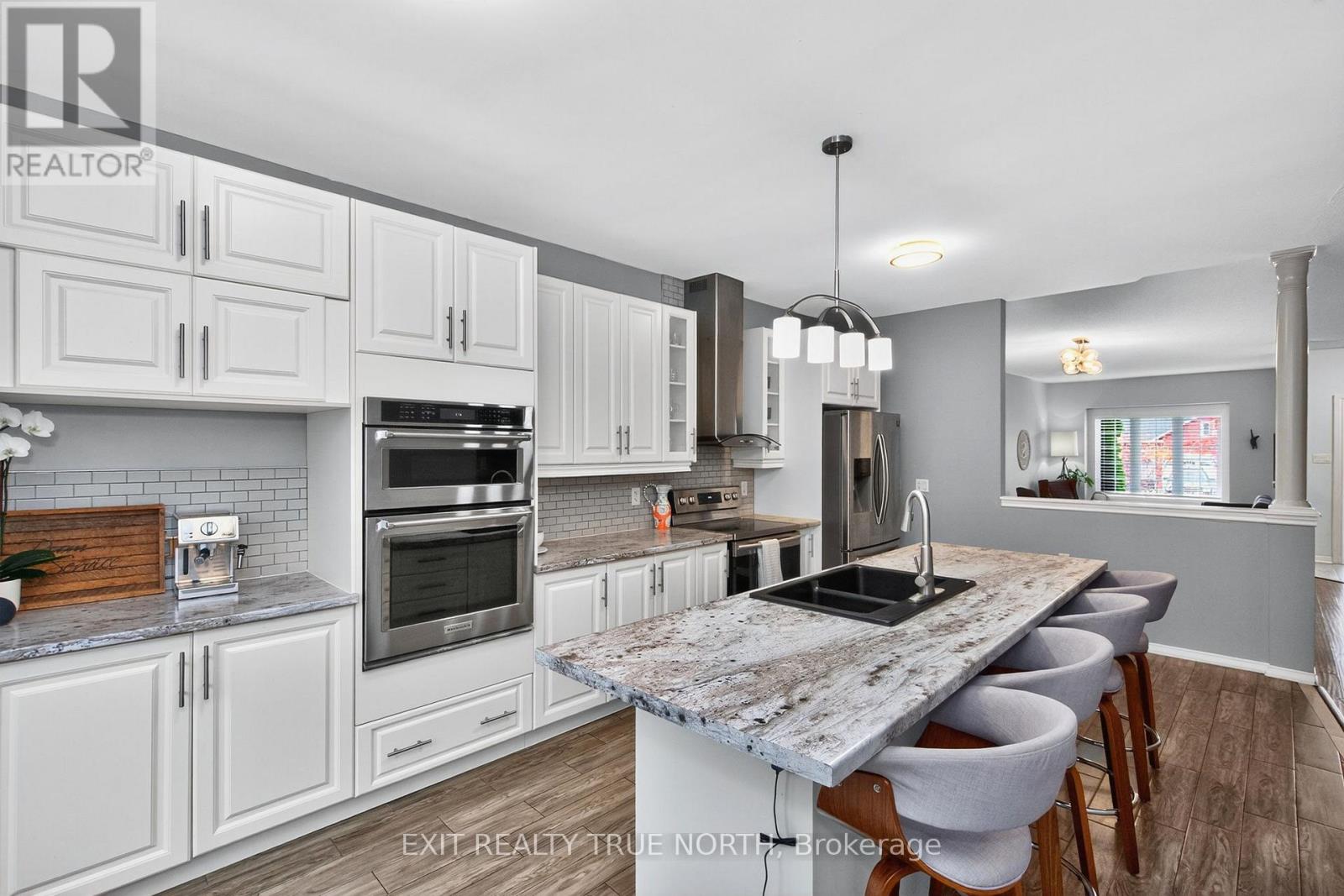 59 Edwards Drive, Barrie (Bayshore), Ontario  L4N 9K8 - Photo 14 - S12863526