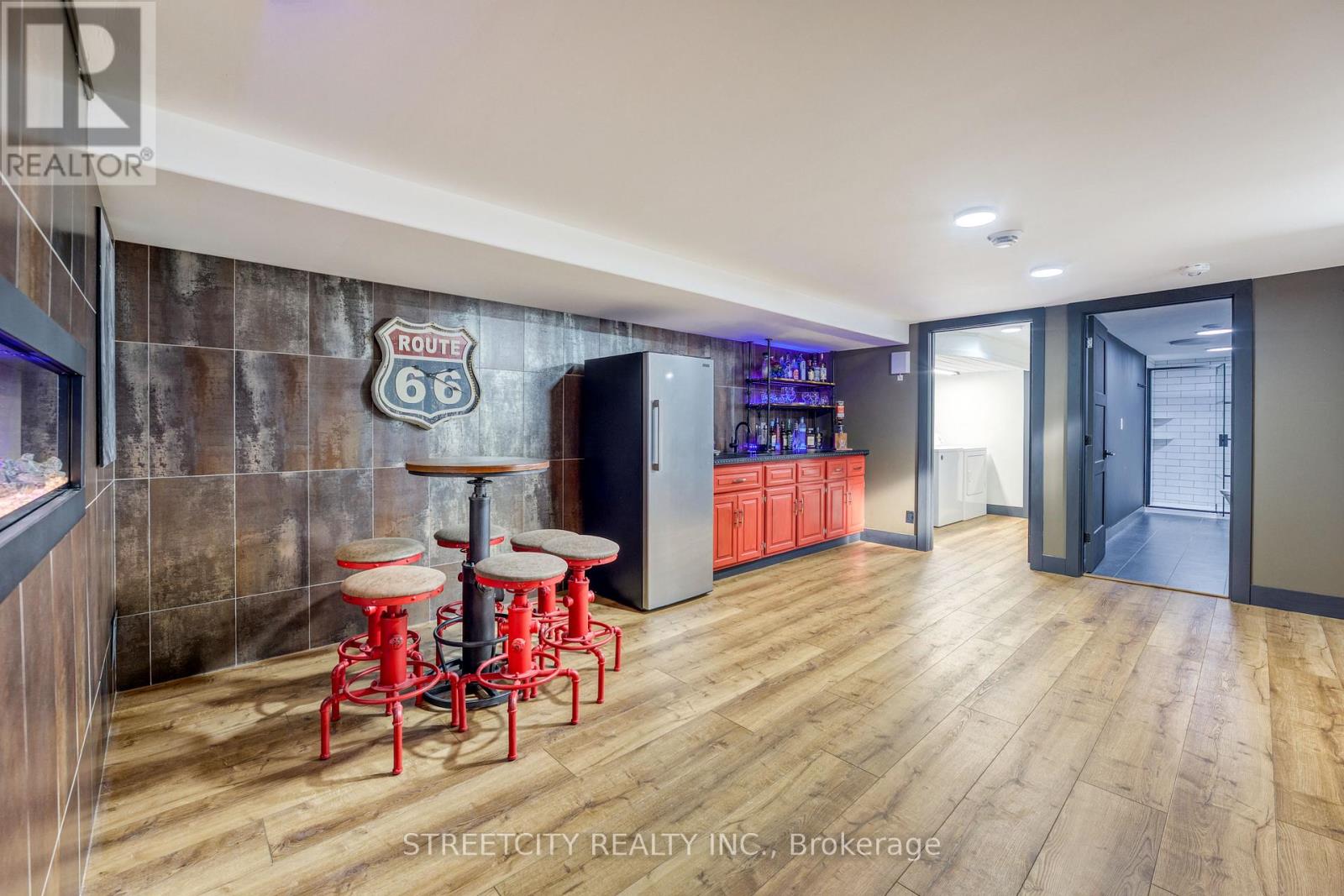 747 Broadway Street, Plympton-Wyoming, Ontario  N0N 1T0 - Photo 23 - X12749914