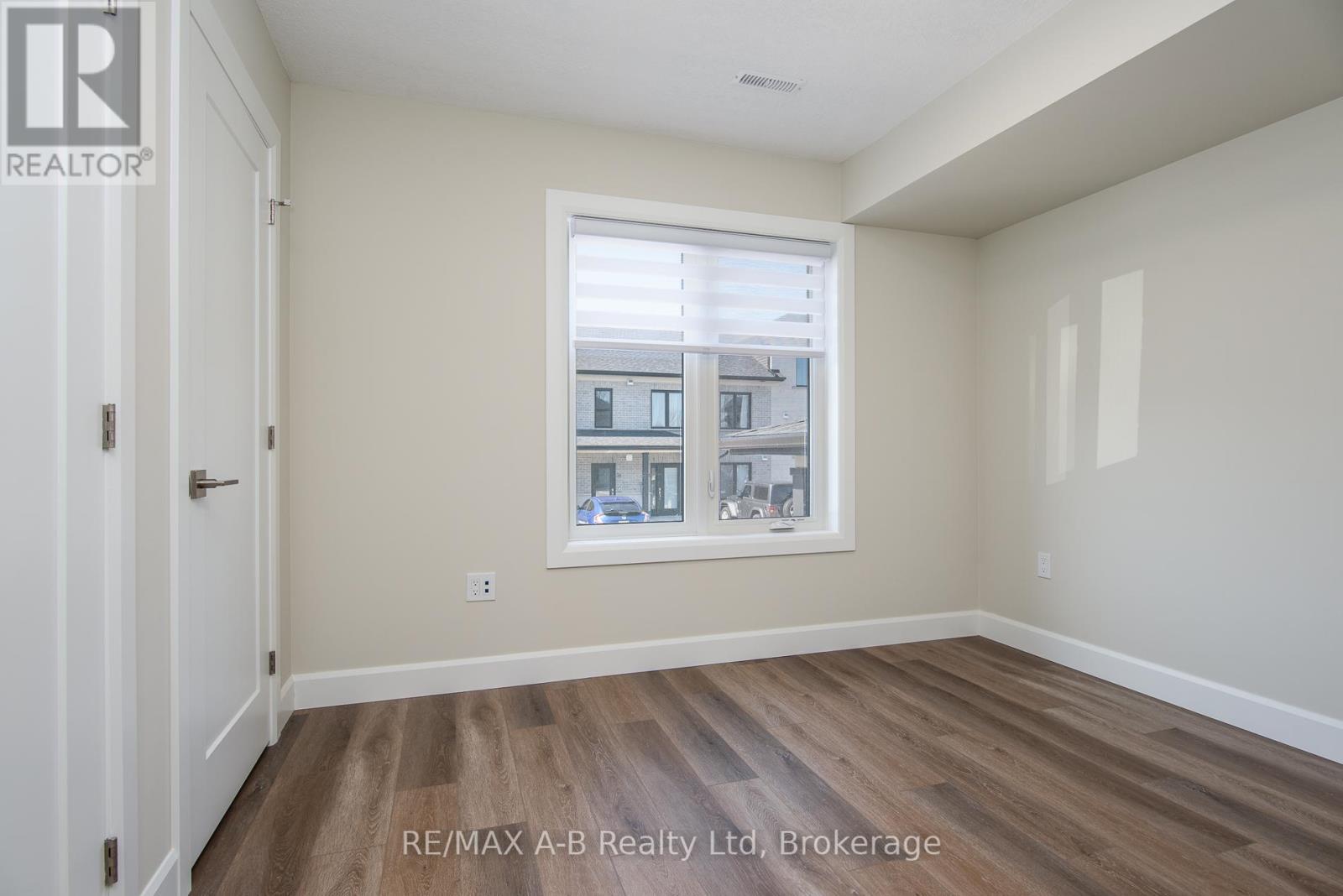 Unit #5 - 3202 Line 37 Vivian Lane, Stratford, Ontario  N5A 0K6 - Photo 20 - X12863698