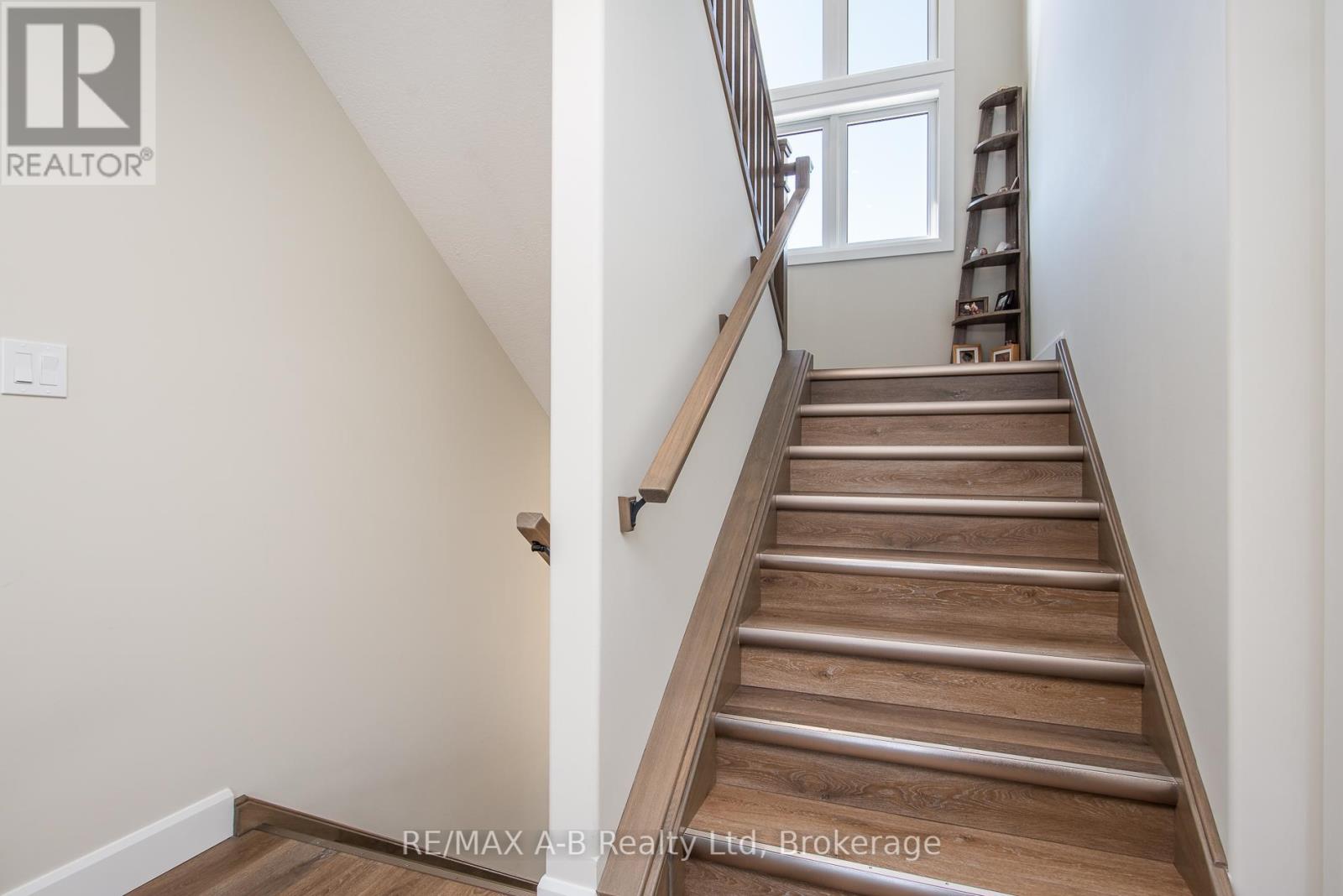 Unit #5 - 3202 Line 37 Vivian Lane, Stratford, Ontario  N5A 0K6 - Photo 24 - X12863698