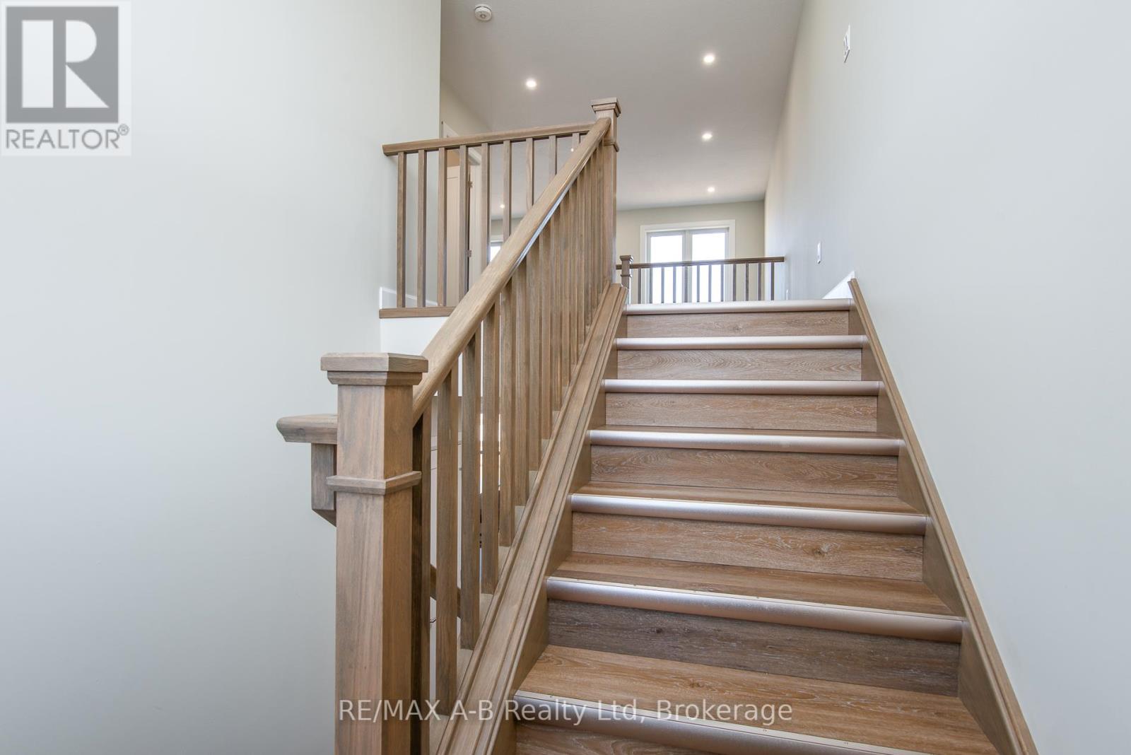 Unit #5 - 3202 Line 37 Vivian Lane, Stratford, Ontario  N5A 0K6 - Photo 36 - X12863698