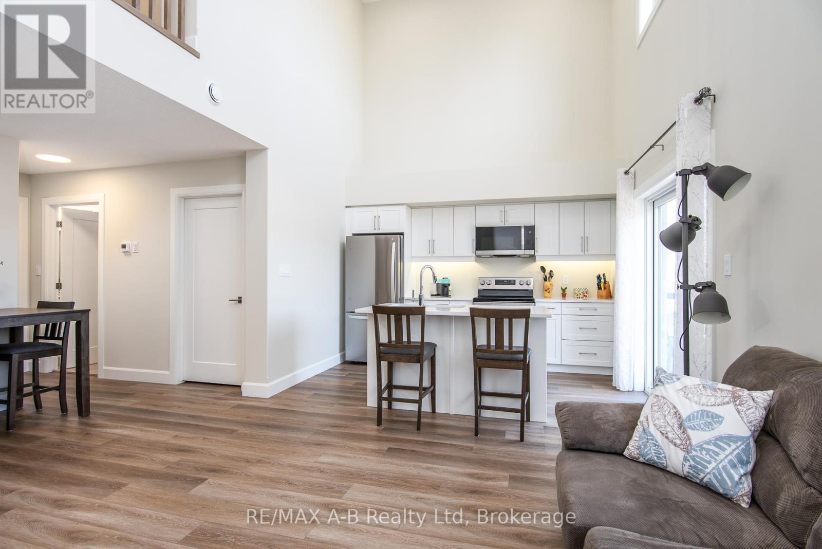 Unit #5 - 3202 Line 37 Vivian Lane, Stratford, Ontario  N5A 0K6 - Photo 6 - X12863698