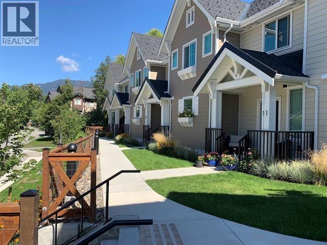 11 7360 Crabapple Court, Pemberton, British Columbia  V0N 2L1 - Photo 1 - R3090142