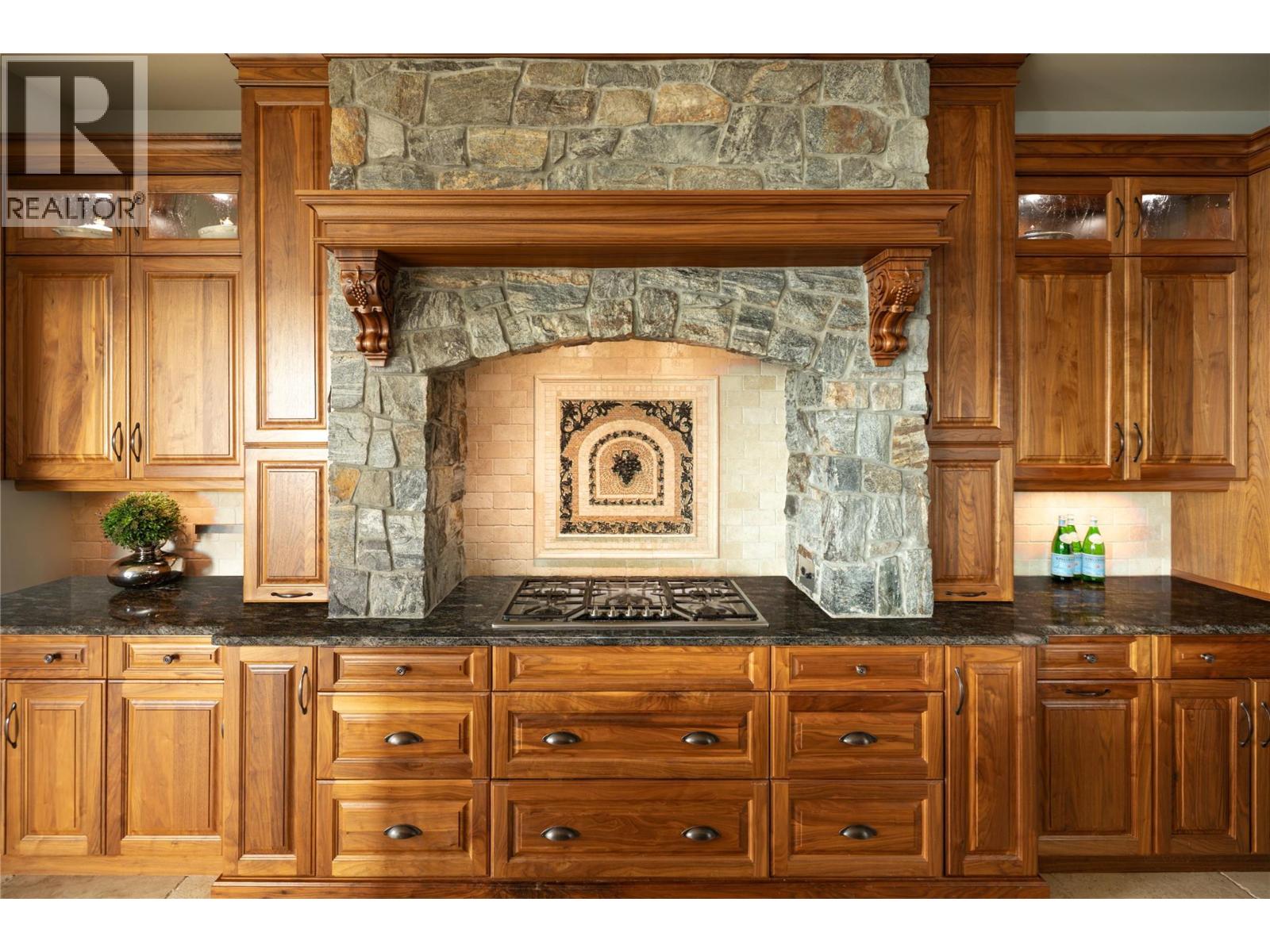 954 Hewetson Avenue, Kelowna, British Columbia  V1W 5H8 - Photo 16 - 10376538