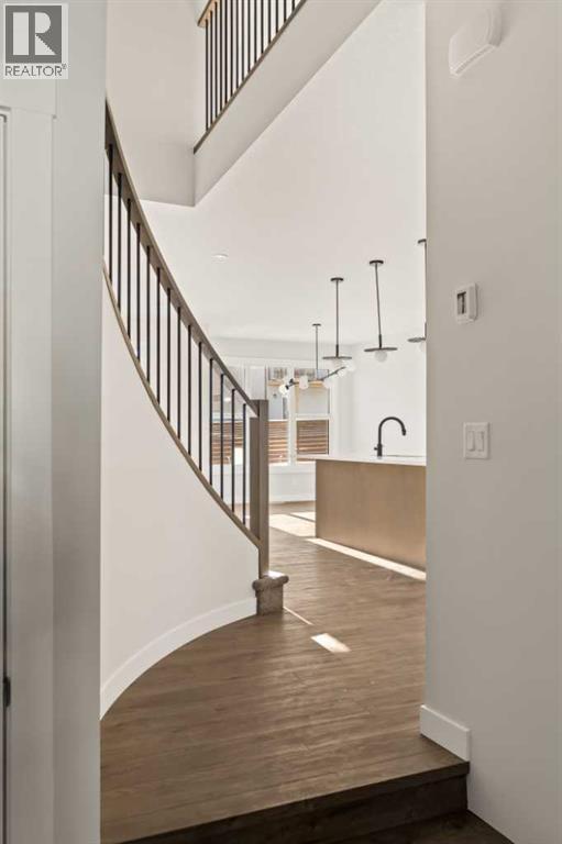 819 Livingston View Ne, Calgary, Alberta  T3P 2K7 - Photo 2 - A2282557