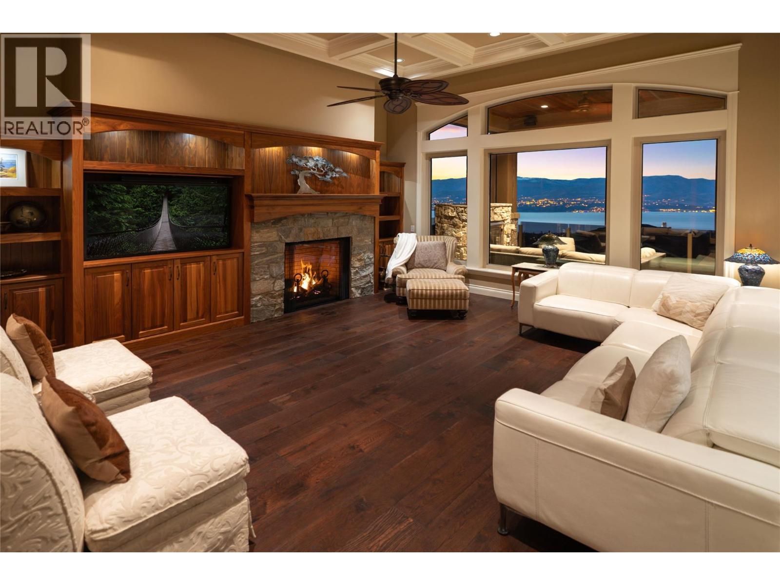 954 Hewetson Avenue, Kelowna, British Columbia  V1W 5H8 - Photo 8 - 10376538