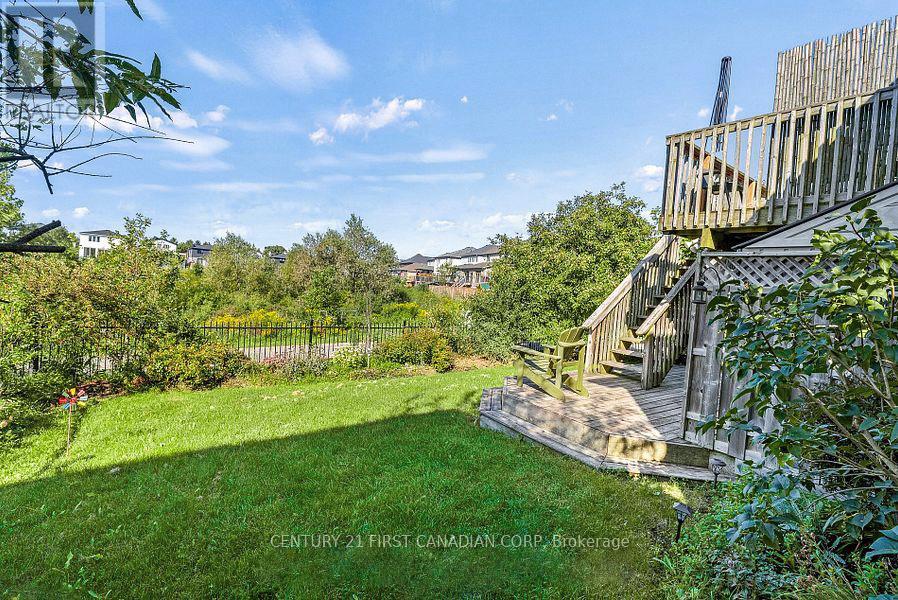 Upper - 1841 Foxwood Avenue, London North, Ontario  N6G 0C4 - Photo 19 - X12863760