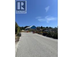 5926 SECHELT INLET ROAD, Sechelt, British Columbia
