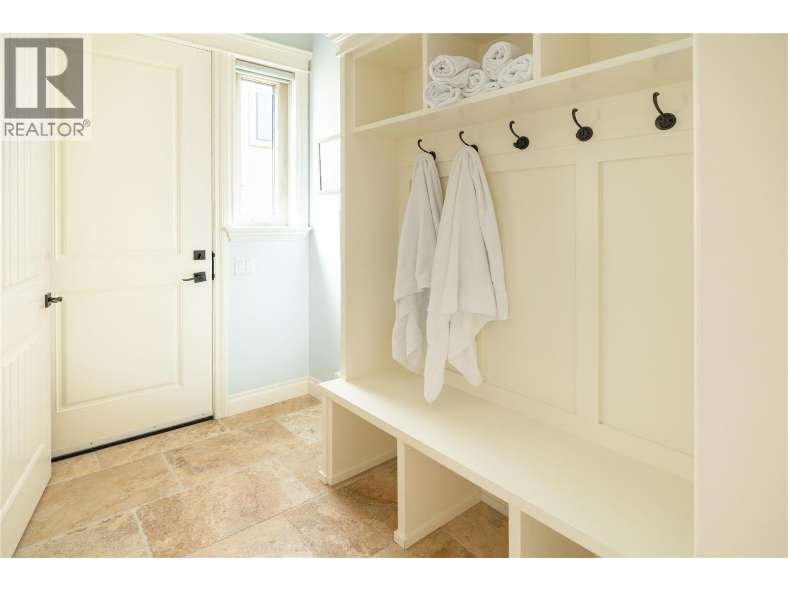 954 Hewetson Avenue, Kelowna, British Columbia  V1W 5H8 - Photo 46 - 10376538