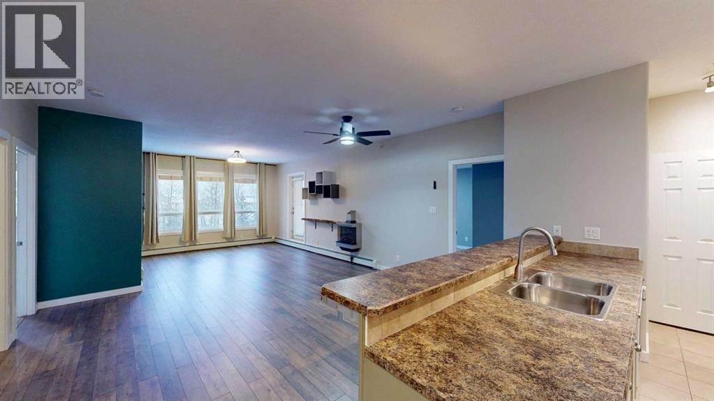 304, 290 Plamondon Drive, Fort Mcmurray, Alberta  T9K 0A5 - Photo 3 - A2276106