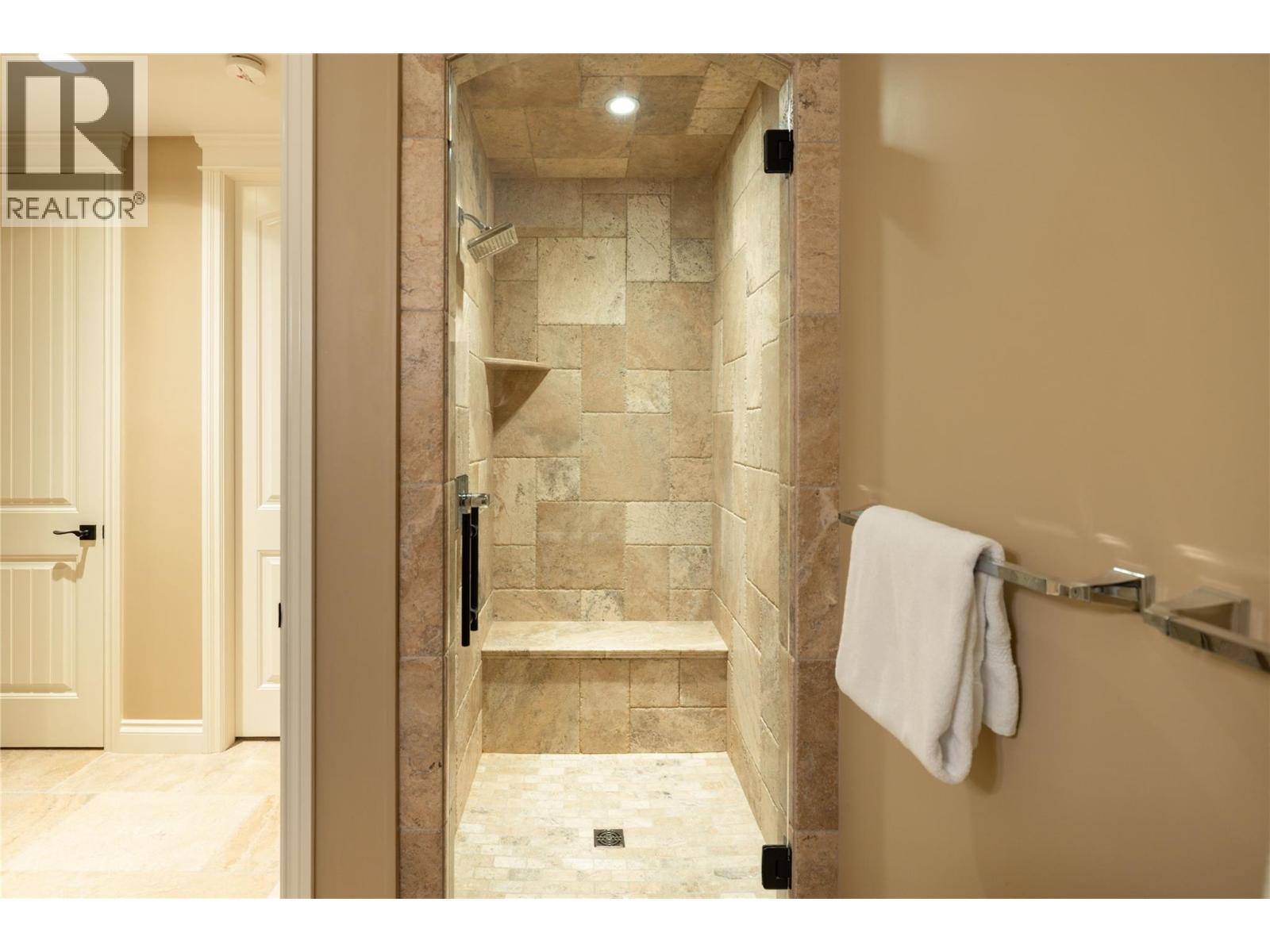 954 Hewetson Avenue, Kelowna, British Columbia  V1W 5H8 - Photo 43 - 10376538