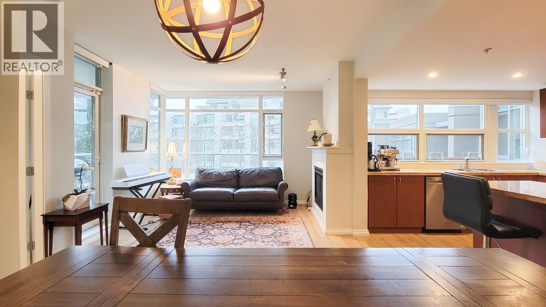 301 9266 University Crescent, Burnaby, British Columbia  V5A 4Z1 - Photo 2 - R3097453