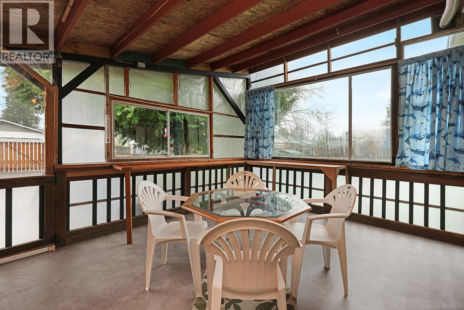 660 16th St, Courtenay, British Columbia  V3J 1A7 - Photo 19 - 1028218