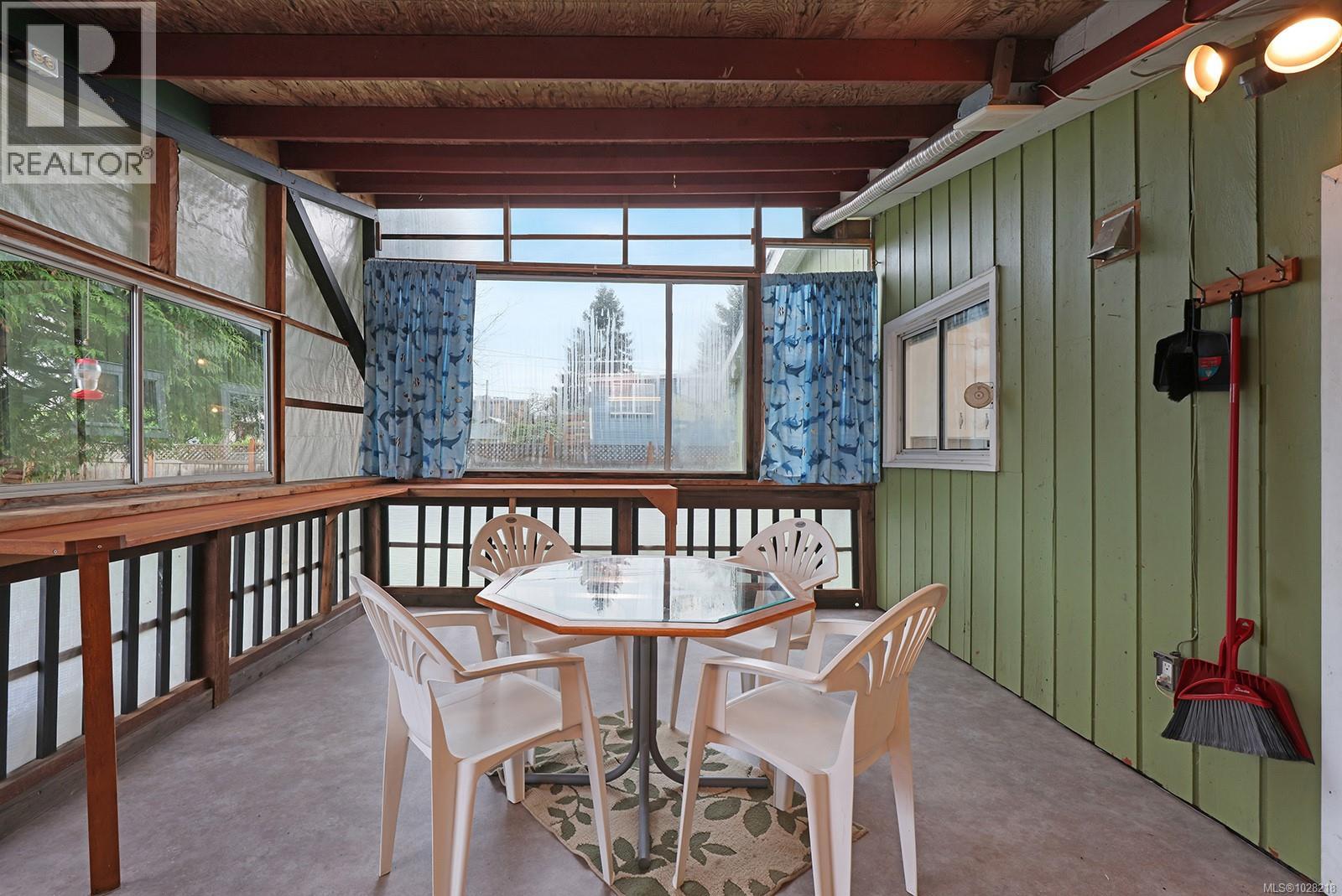 660 16th St, Courtenay, British Columbia  V3J 1A7 - Photo 20 - 1028218