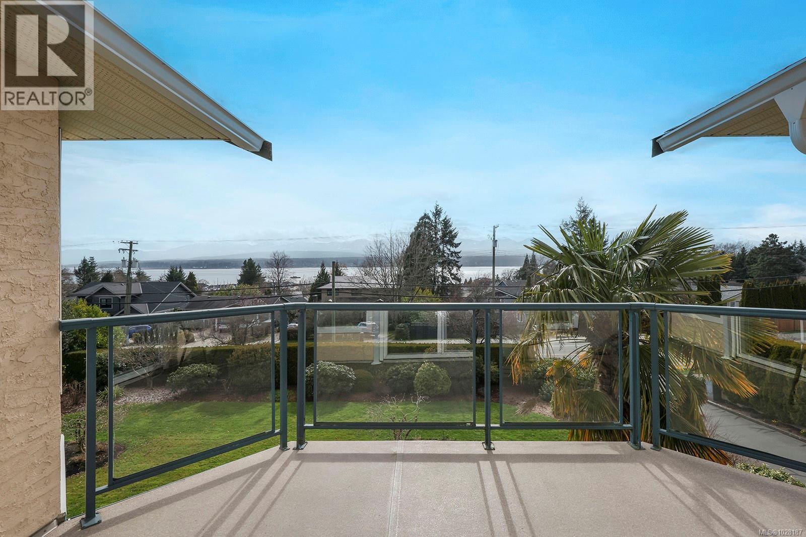 302 1902 Comox Ave, Comox, British Columbia  V9M 3M7 - Photo 11 - 1028187