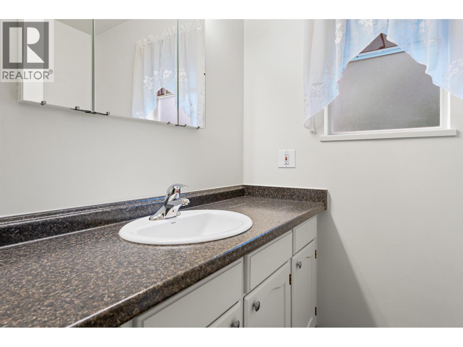 1349 Mill Street, North Vancouver, British Columbia  V7K 1V5 - Photo 17 - R3097407