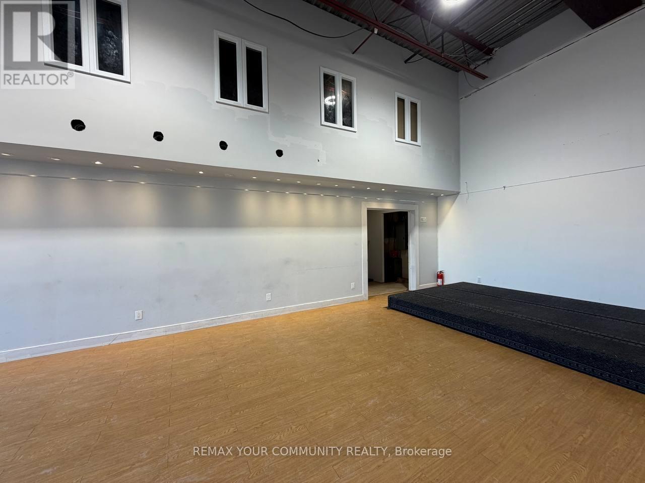 15 - 1170 Sheppard Avenue, Toronto (York University Heights), Ontario  M3K 2A3 - Photo 6 - W12841186