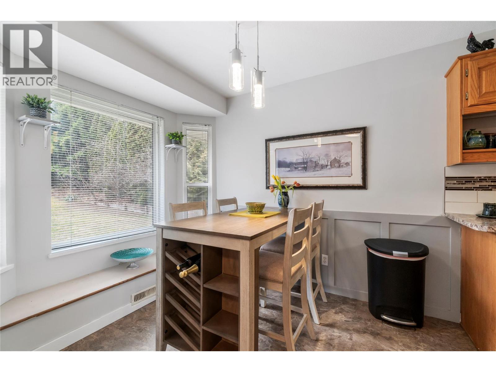 2363 Pleasant Dale Road, Blind Bay, British Columbia  V0E 1H1 - Photo 7 - 10378621