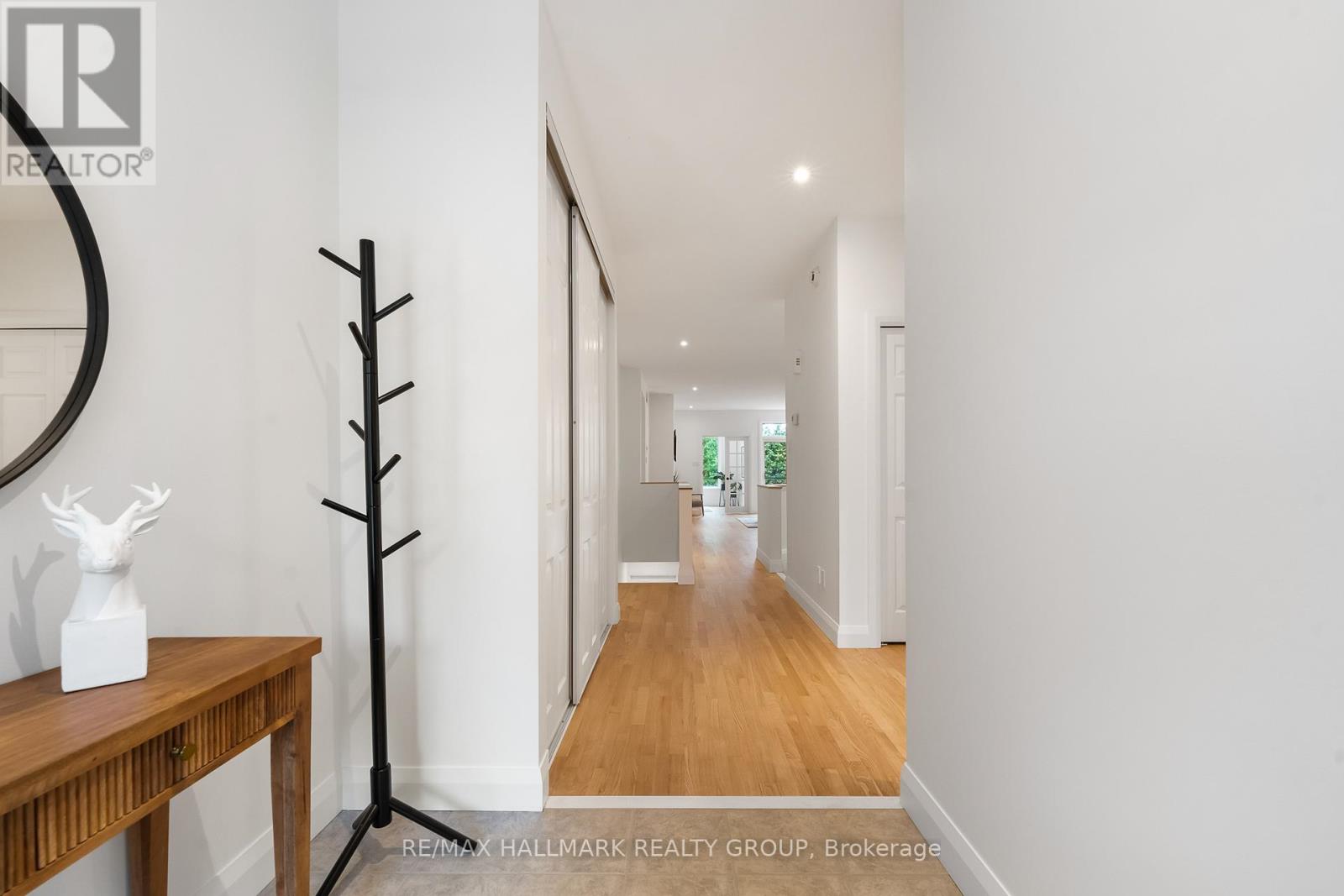 1589 Henri Lauzon Street, Ottawa, Ontario  K1C 7R7 - Photo 4 - X12863612