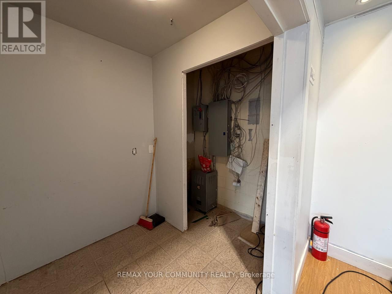 15 - 1170 Sheppard Avenue, Toronto (York University Heights), Ontario  M3K 2A3 - Photo 10 - W12841186