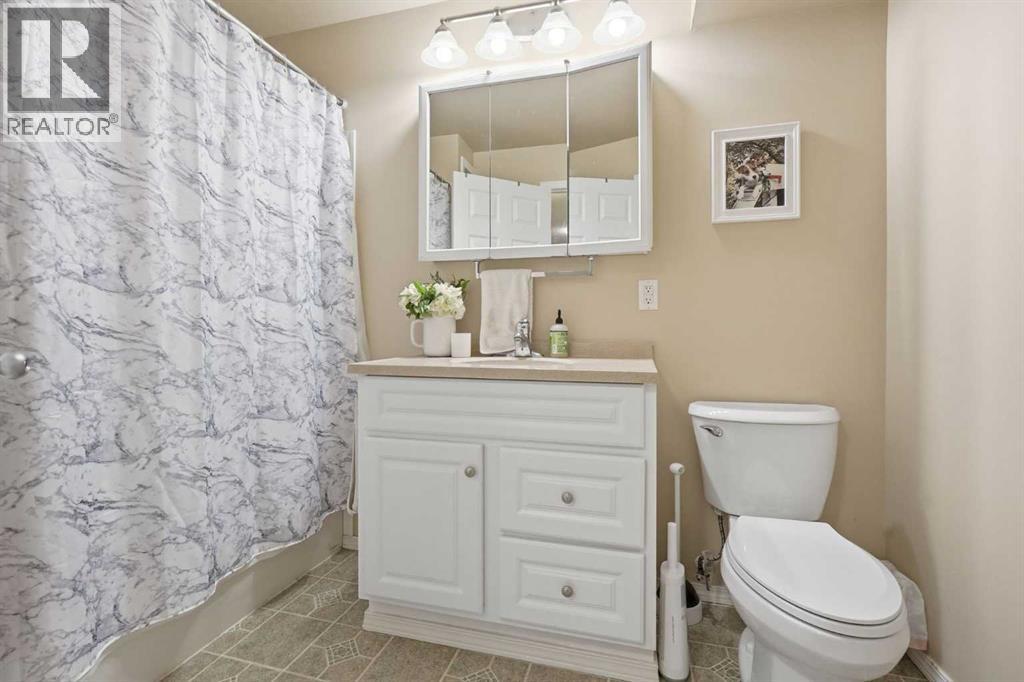 150 Cougartown Circle Sw, Calgary, Alberta  T3H 0A3 - Photo 23 - A2291113