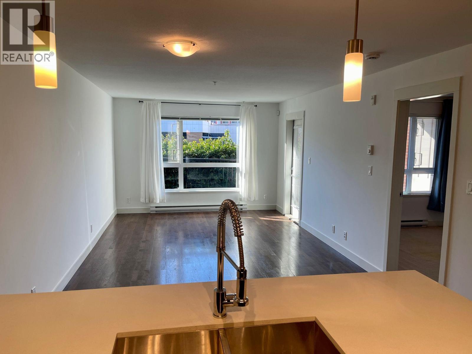 121 7058 14th Avenue, Burnaby, British Columbia  V3N 0E6 - Photo 2 - R3091470