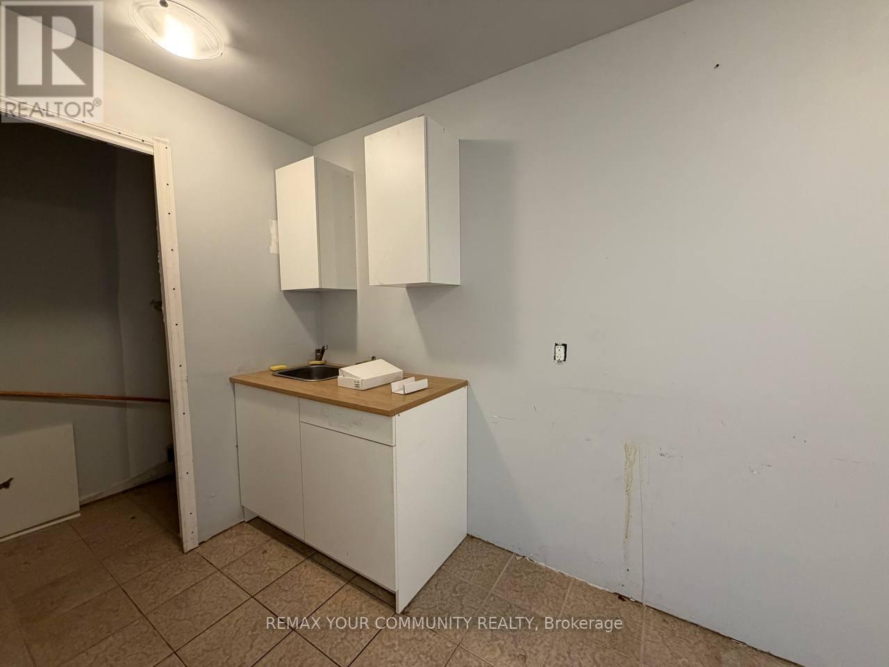 15 - 1170 Sheppard Avenue, Toronto (York University Heights), Ontario  M3K 2A3 - Photo 9 - W12841186