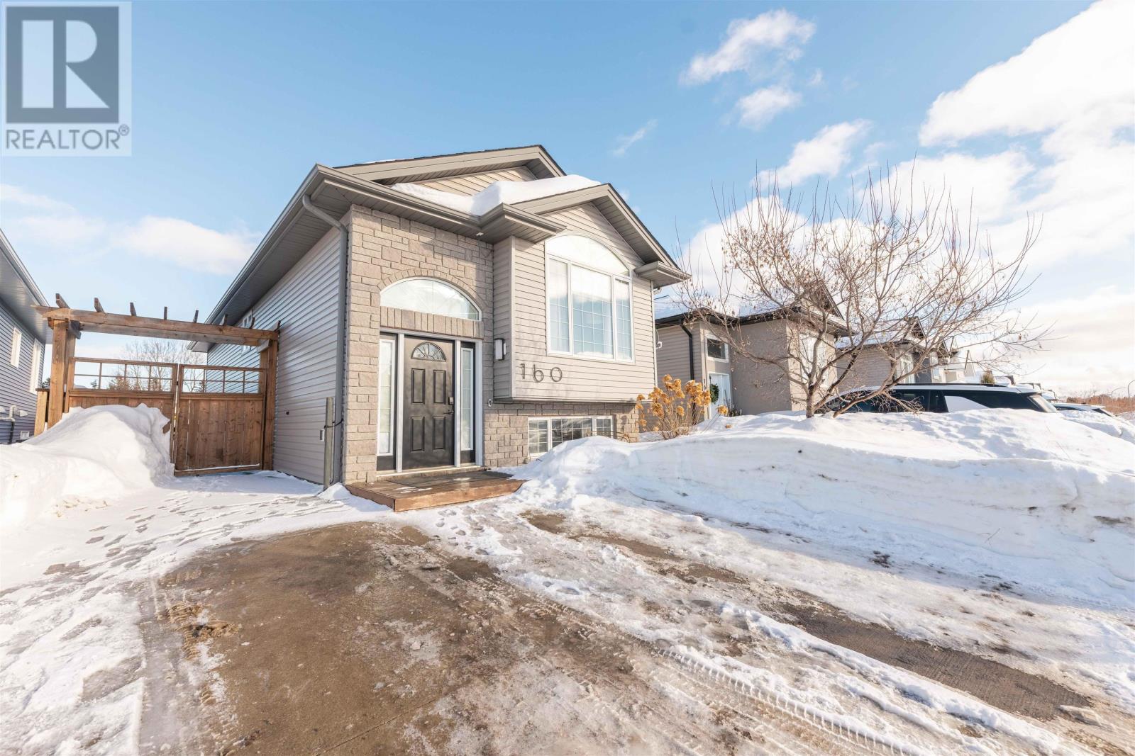 160 Cougar Crs, Thunder Bay, Ontario  P7C 0B8 - Photo 5 - TB2600383