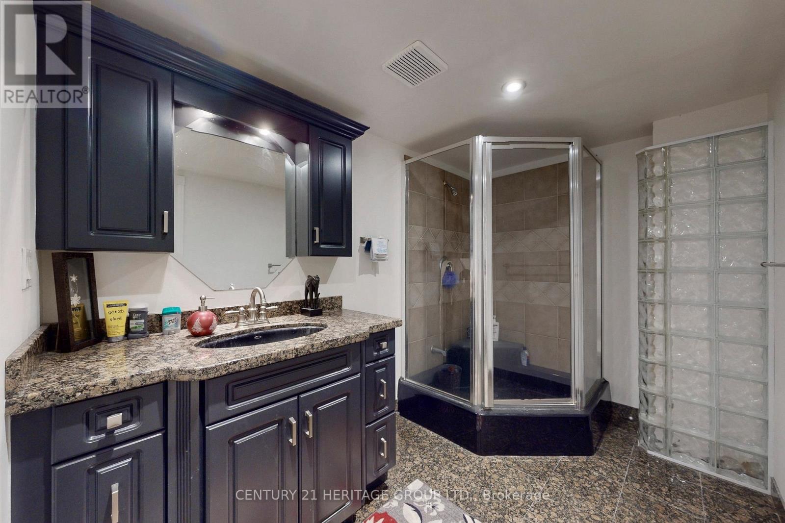 136 Cranberry Lane, Aurora, Ontario  L4G 5Z3 - Photo 37 - N12583600