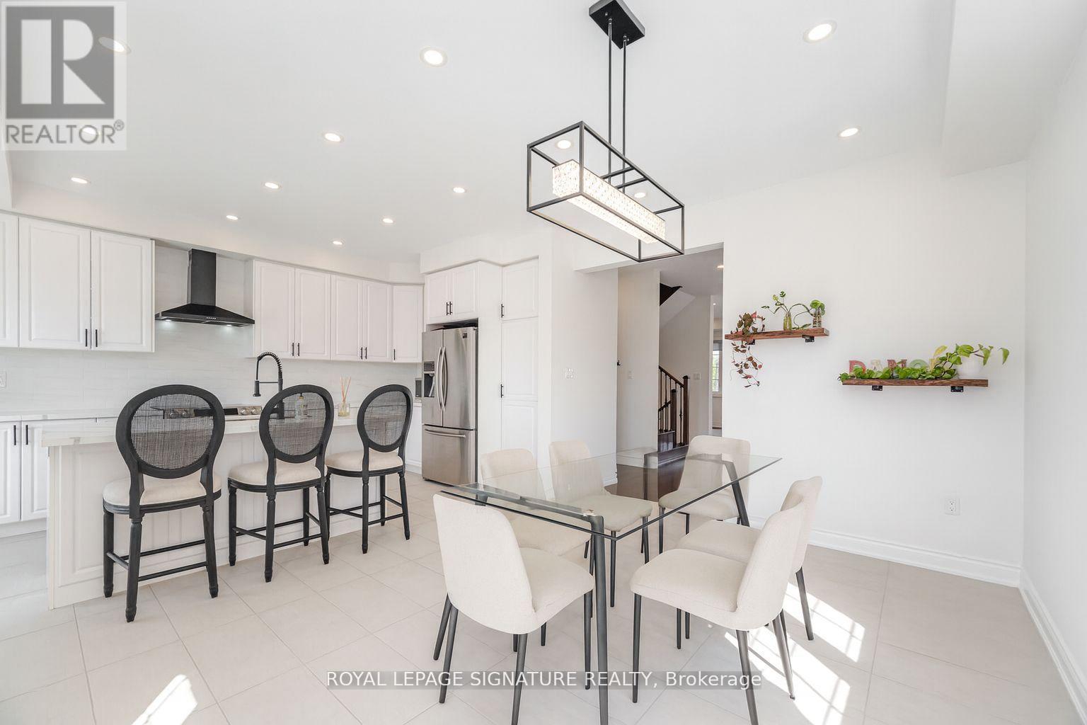 99 Burke Street, Hamilton, Ontario  L8B 0T8 - Photo 3 - X12860680