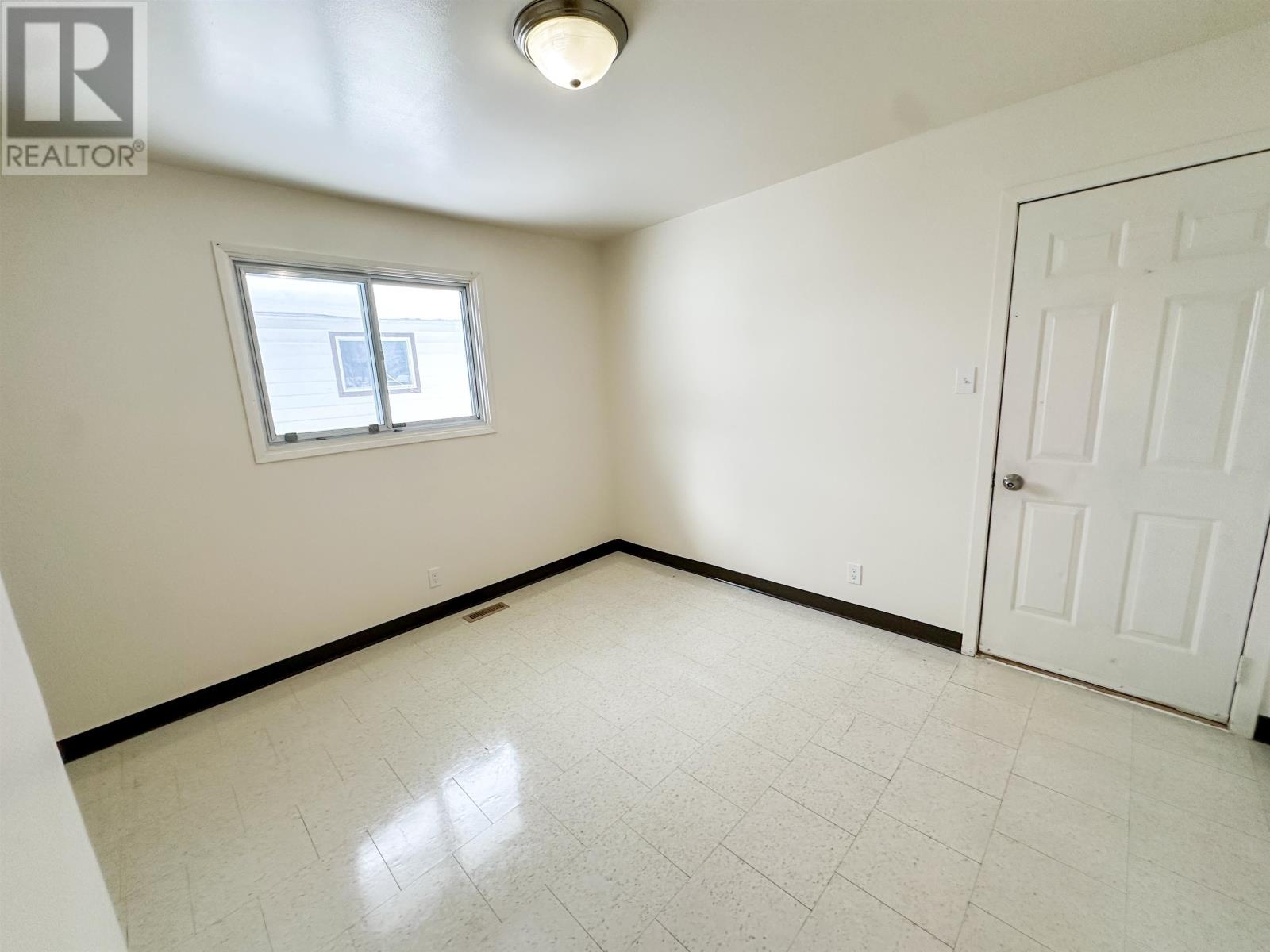 47/49 Birch Dr, Ear Falls, Ontario  P0V 1T0 - Photo 11 - TB2600397