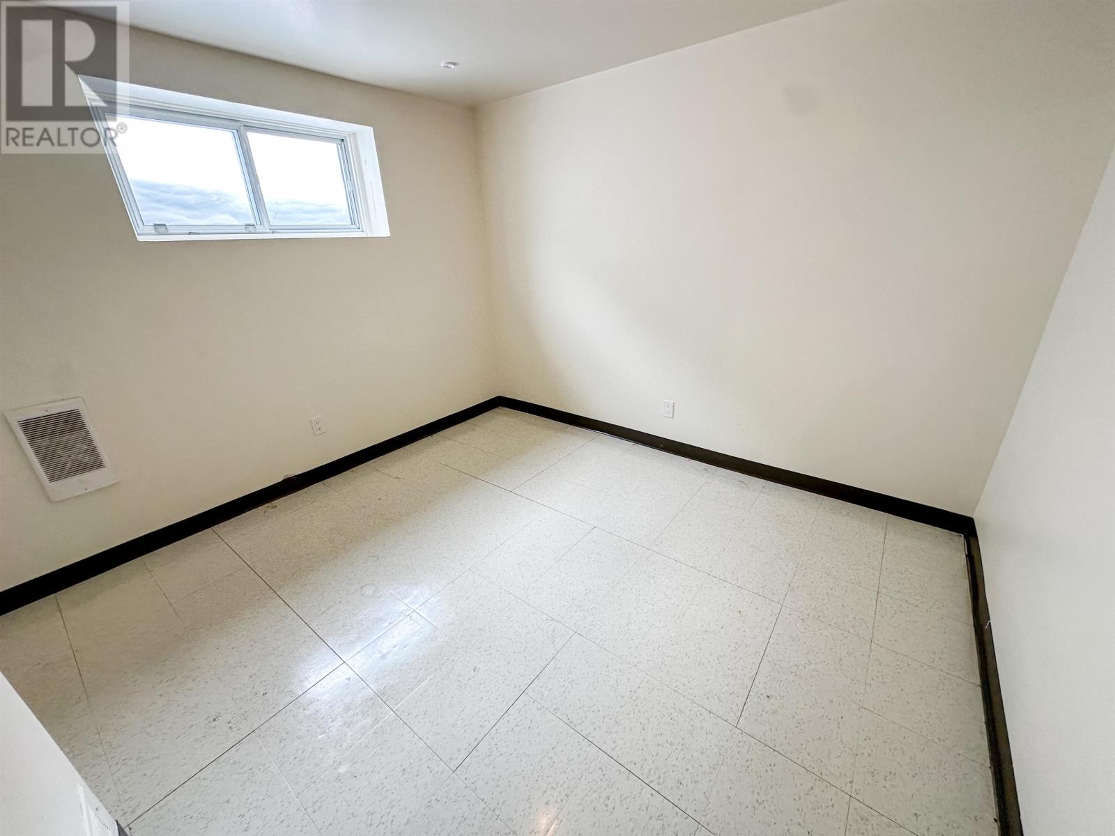 47/49 Birch Dr, Ear Falls, Ontario  P0V 1T0 - Photo 14 - TB2600397