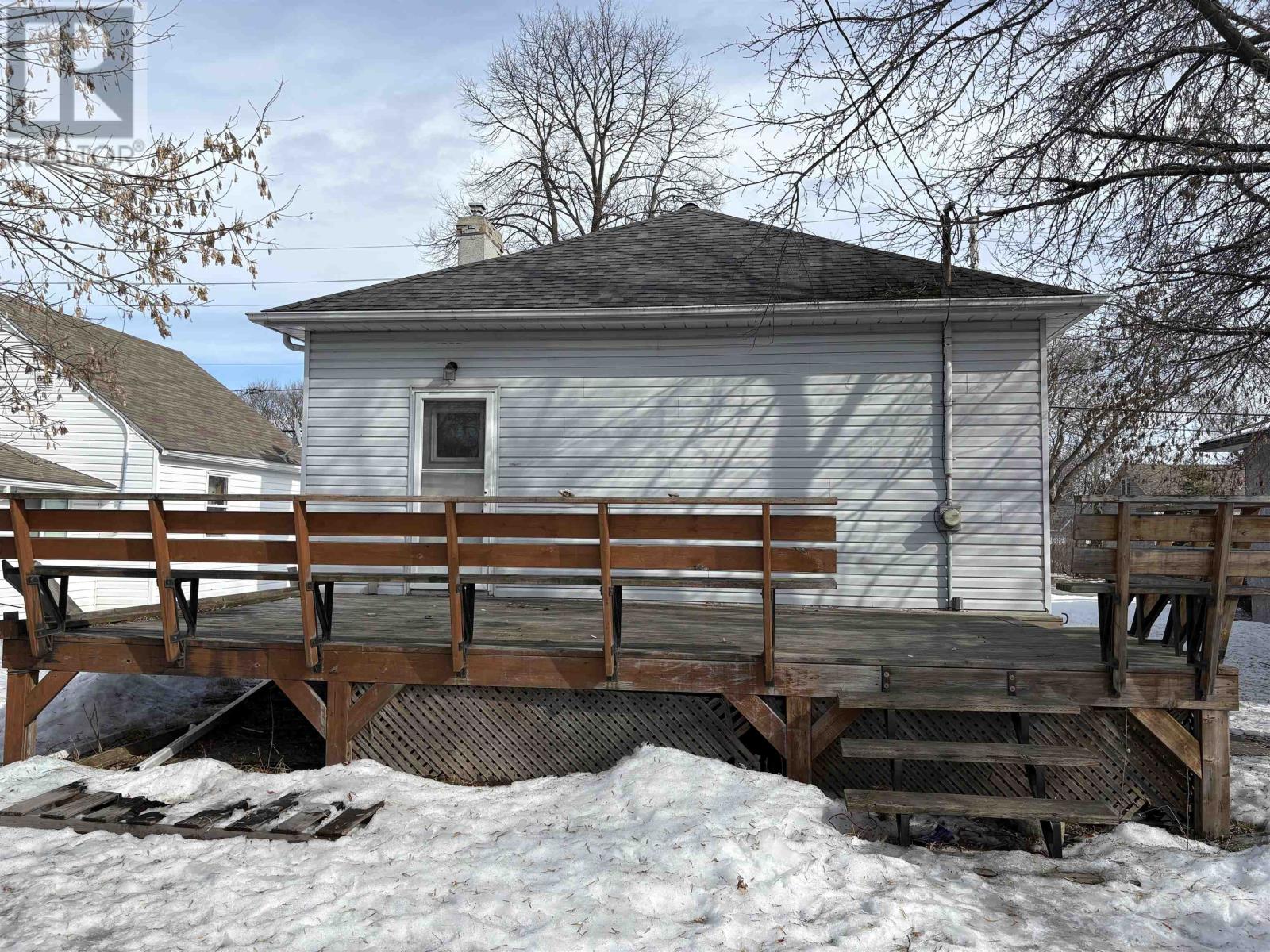 605 Crowe Ave, Fort Frances, Ontario  P9A 2L5 - Photo 23 - TB2600398