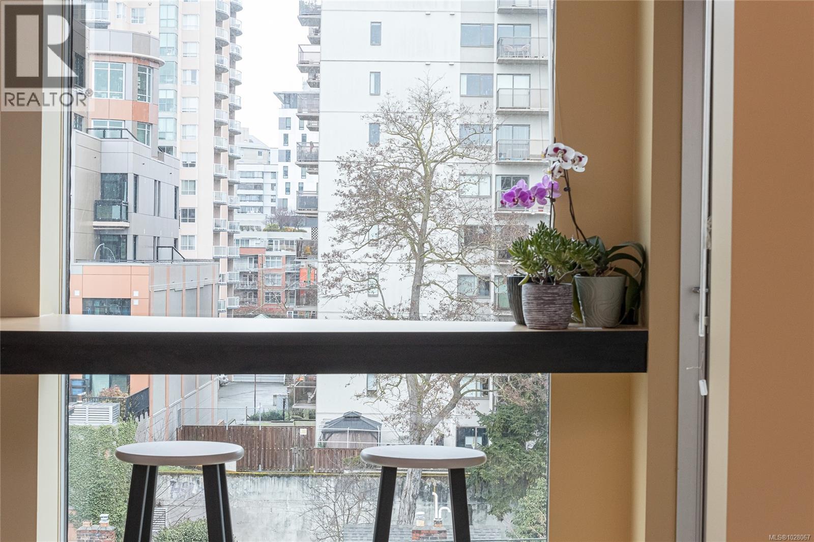 411 1061 Fort St, Victoria, British Columbia  V8V 5A1 - Photo 16 - 1028067