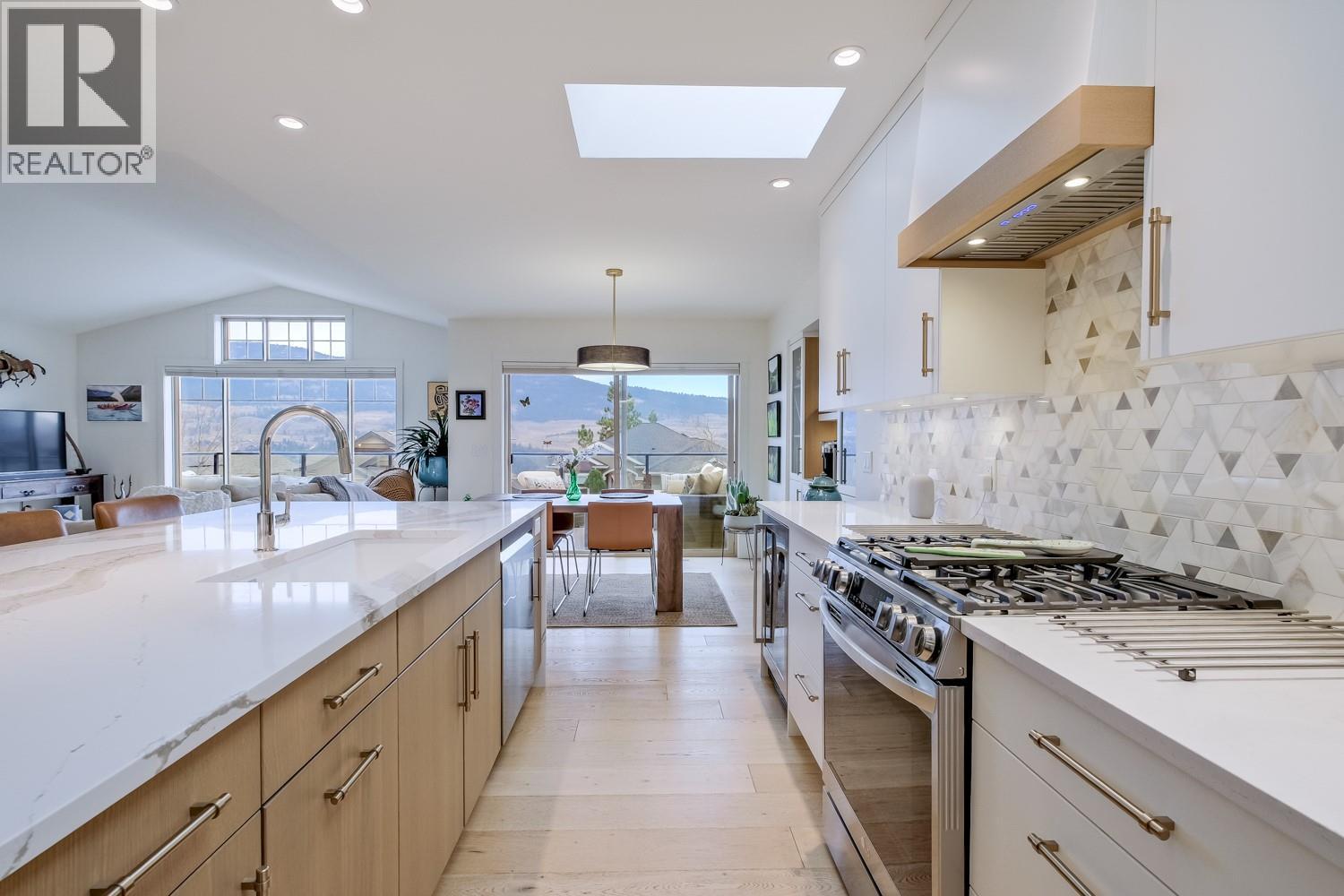 12628 Lake Vista Court, Lake Country, British Columbia  V4V 2N1 - Photo 7 - 10378358