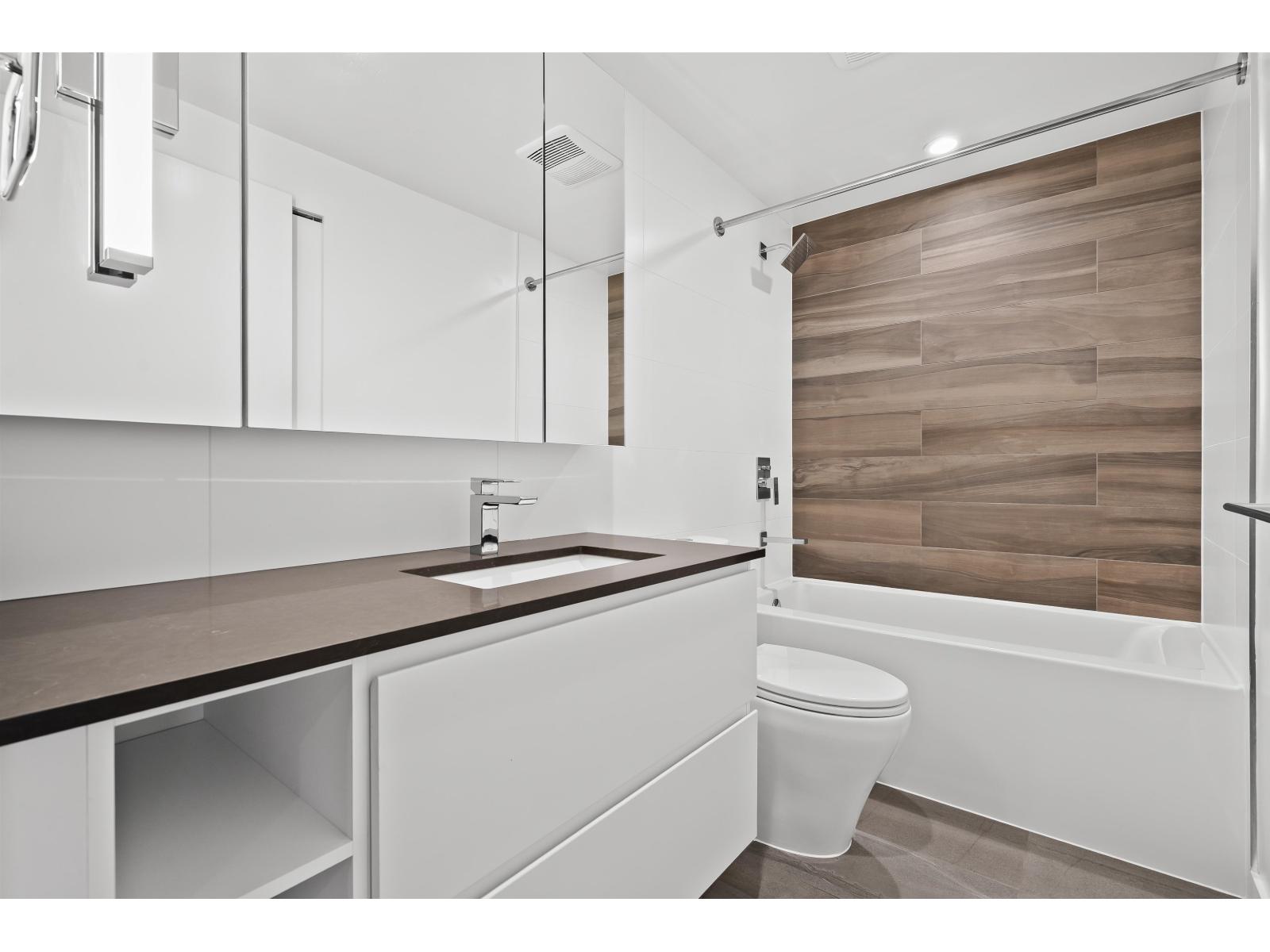 1507 13655 Fraser Highway, Surrey, British Columbia  V3T 0P8 - Photo 22 - R3097635