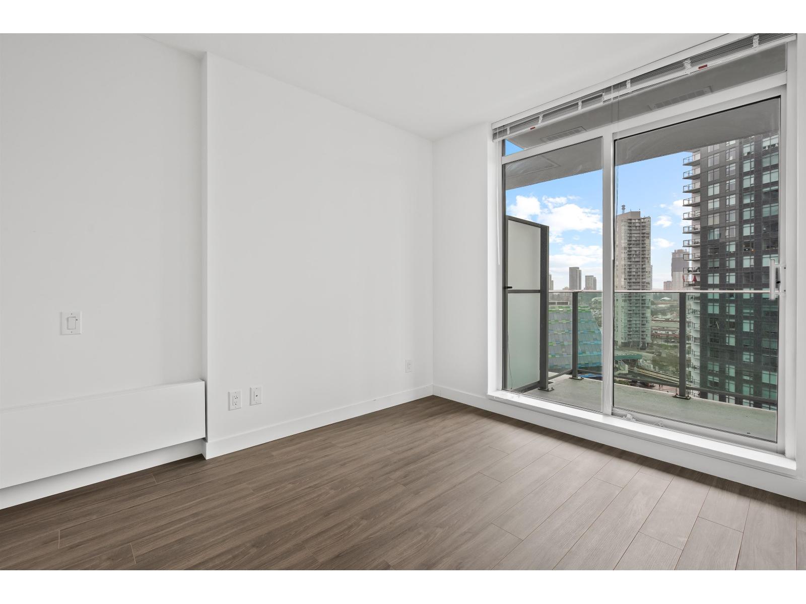 1507 13655 Fraser Highway, Surrey, British Columbia  V3T 0P8 - Photo 4 - R3097635