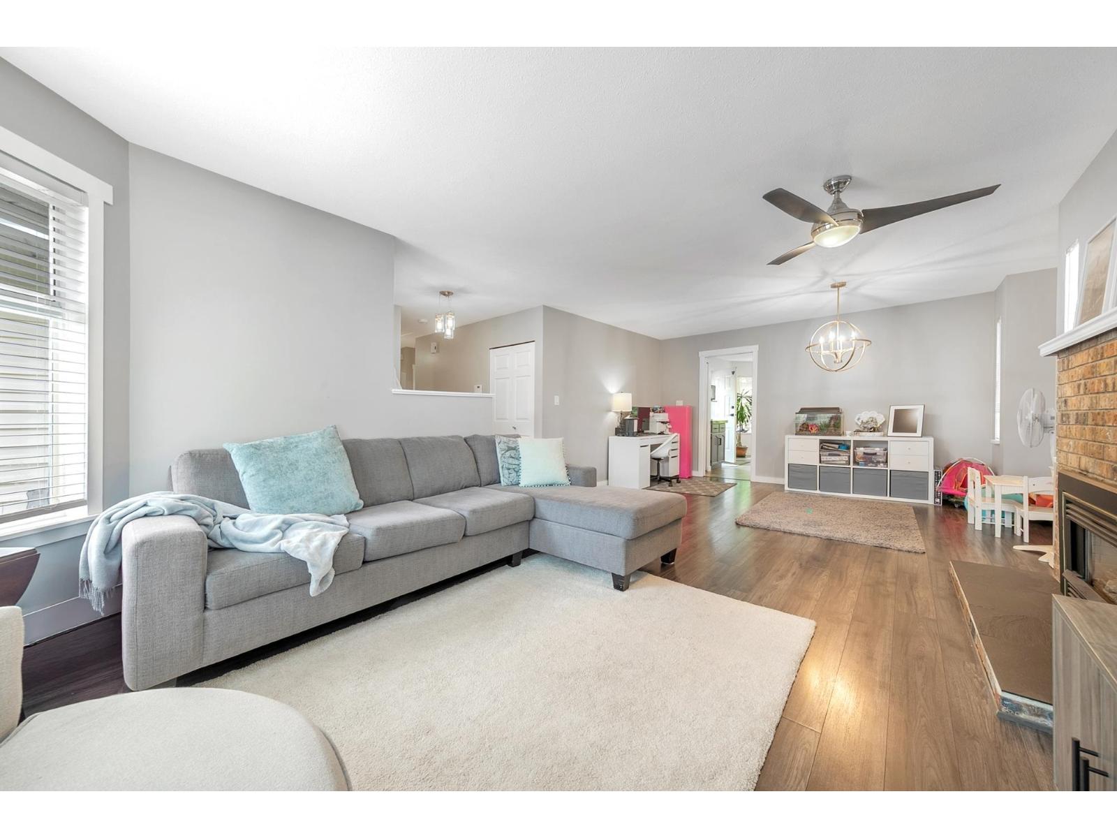 9286 212 Street, Langley, British Columbia  V1M 2B5 - Photo 4 - R3097650