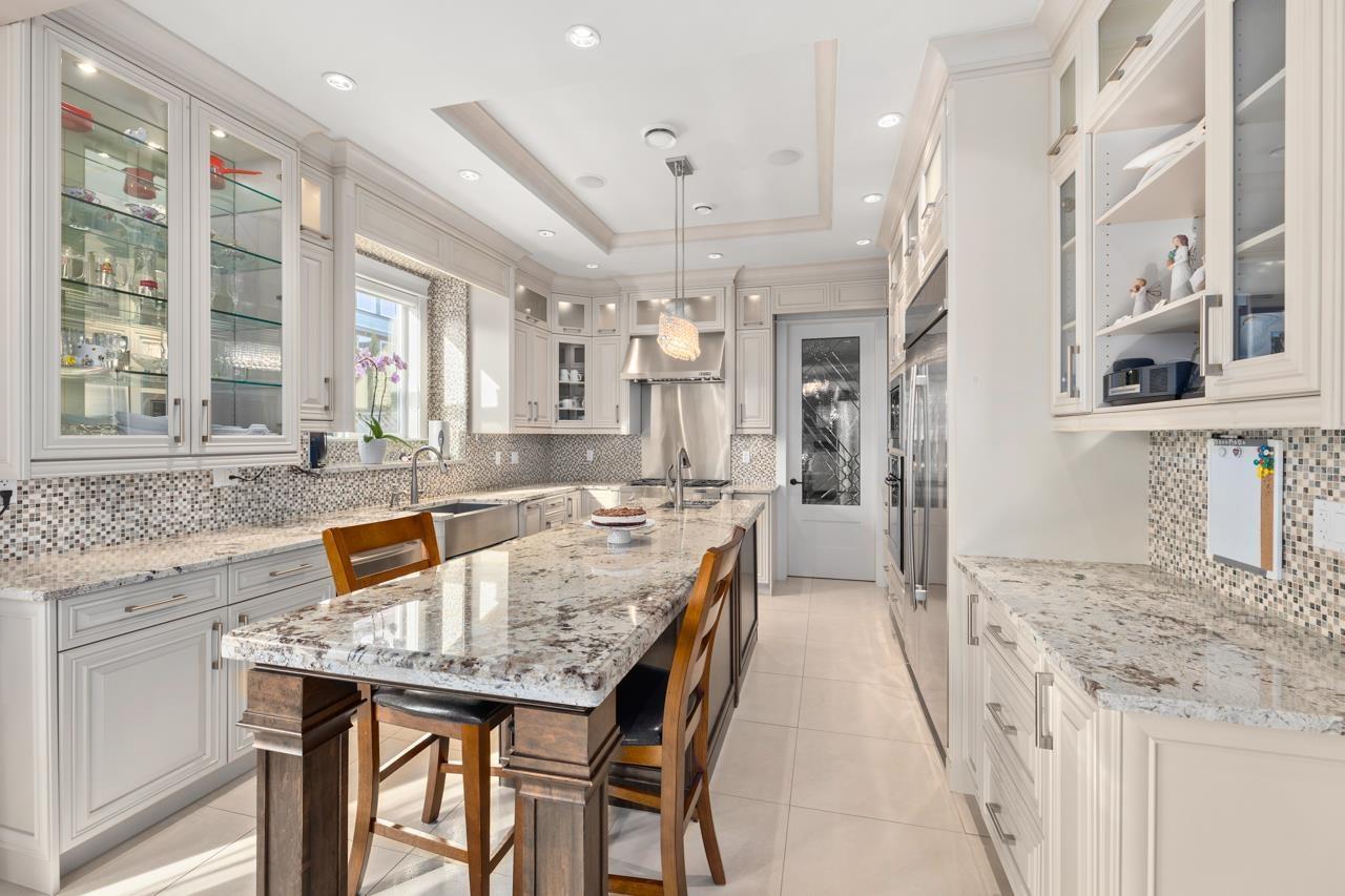 5517 188a Street, Surrey, British Columbia  V3S 6S4 - Photo 8 - R3097657