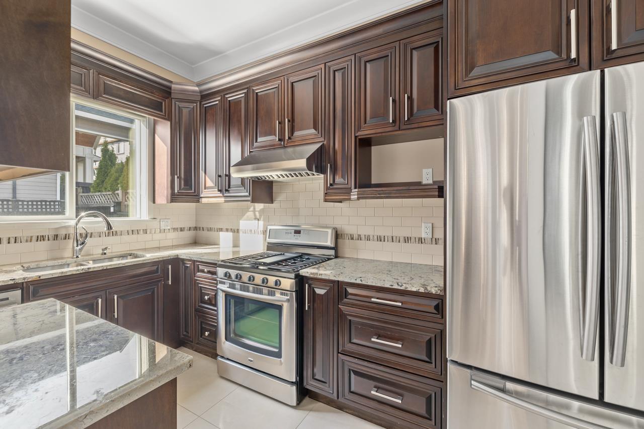 5517 188a Street, Surrey, British Columbia  V3S 6S4 - Photo 9 - R3097657