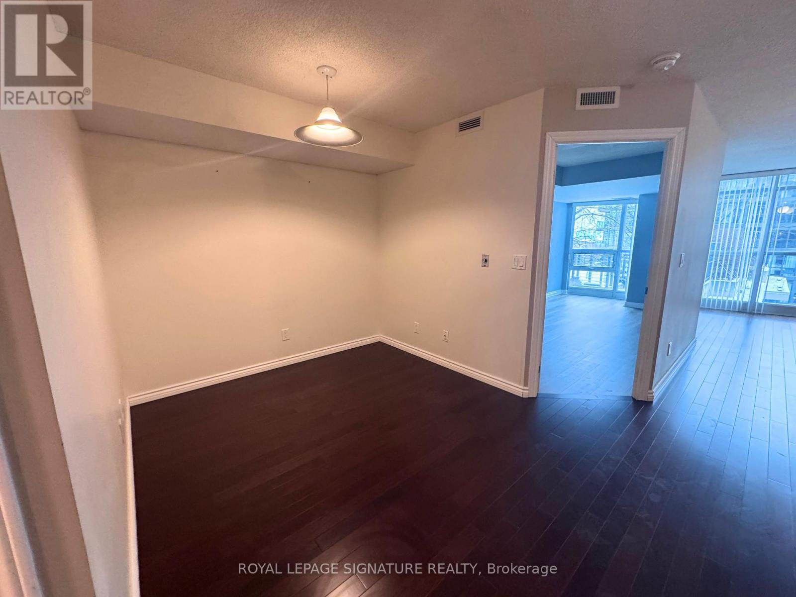 911 - 219 Fort York Boulevard, Toronto (Niagara), Ontario  M5V 1B1 - Photo 10 - C12863622