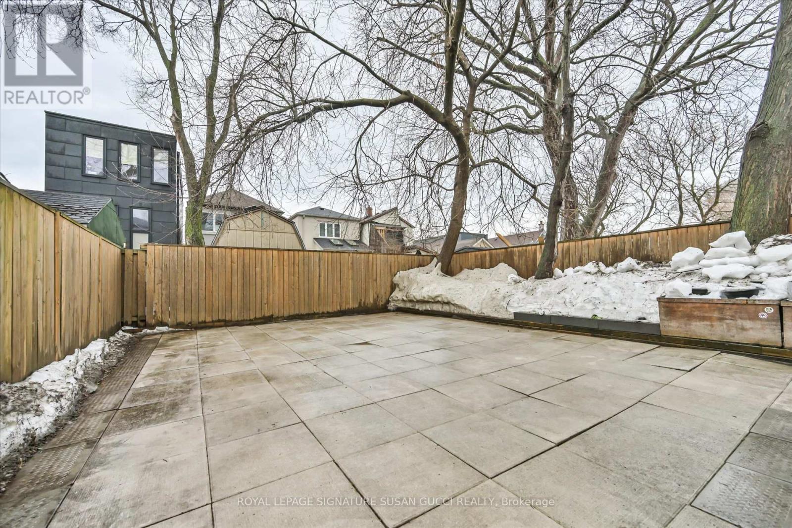 20 Cambrai Avenue, Toronto, Ontario  M4C 2P6 - Photo 36 - E12863662