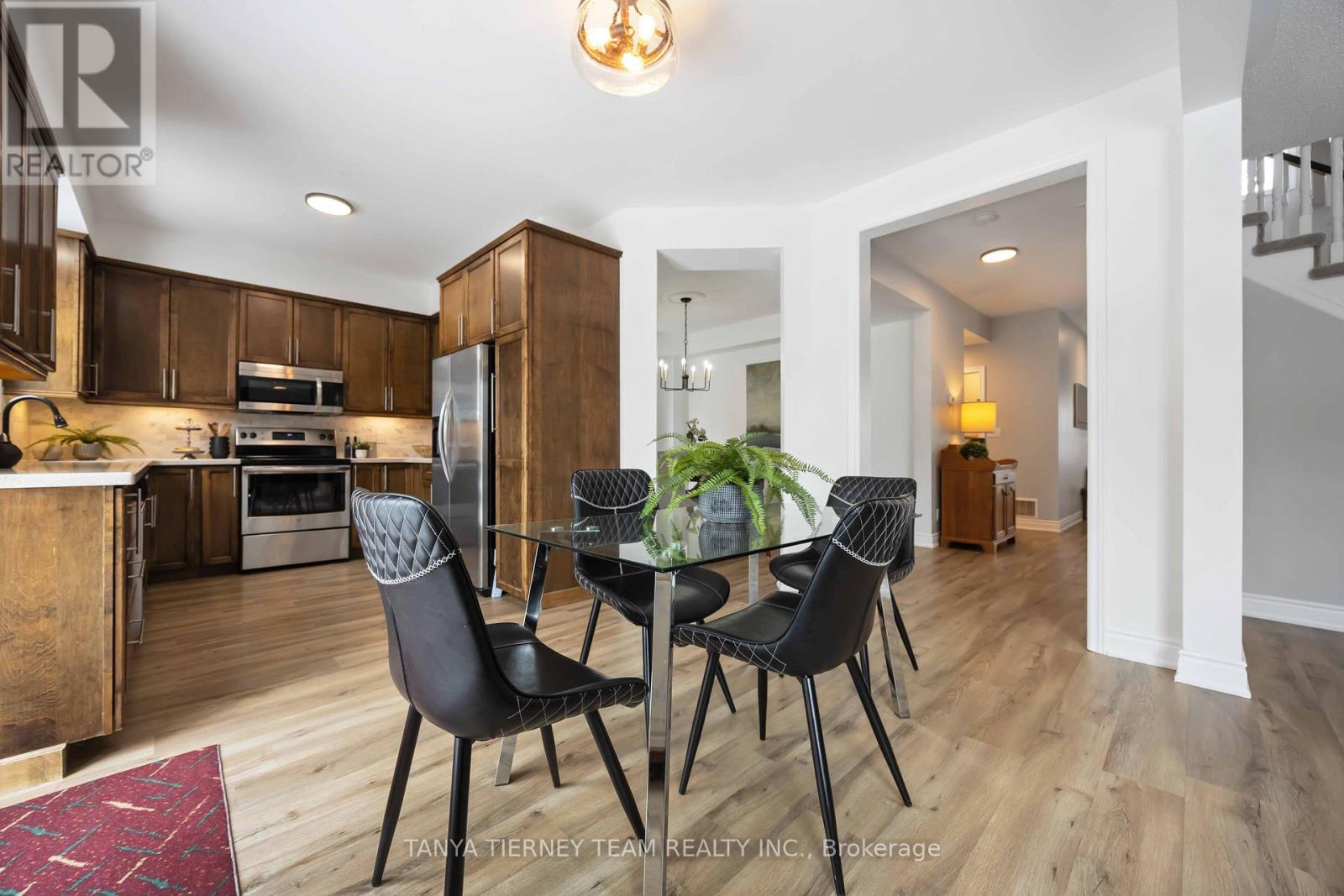 140 Vipond Road, Whitby, Ontario  L1M 1K9 - Photo 14 - E12863676